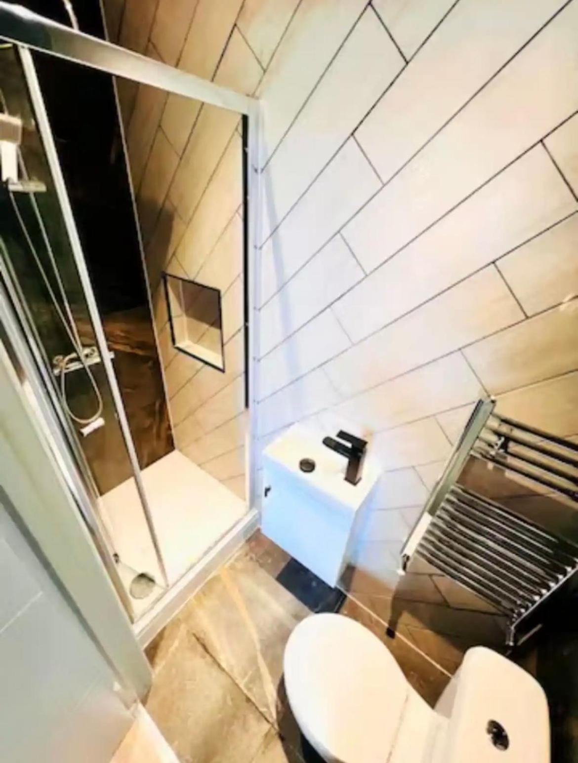 London 43 Ensuite Room Look Like Hotel Top Locations Exterior photo